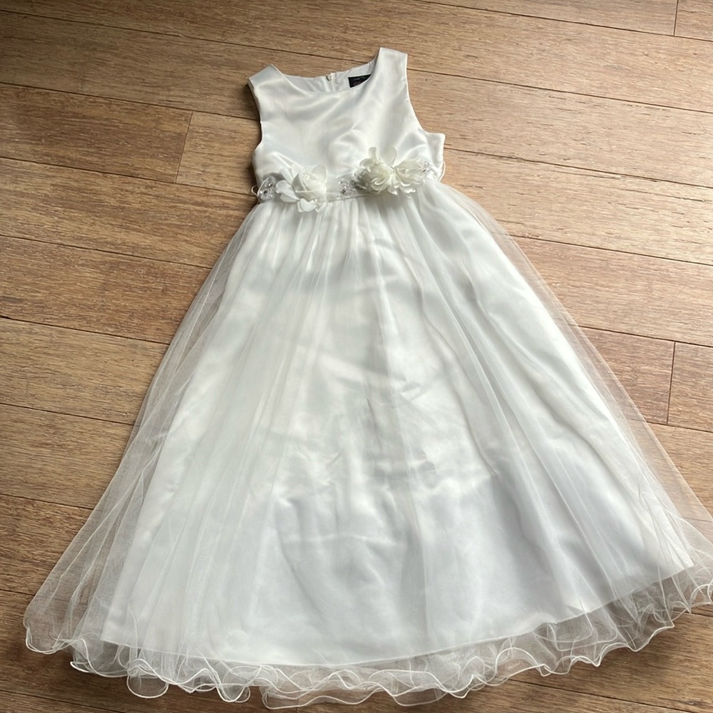 Chantilly Place Girls Formal White Dress size 7